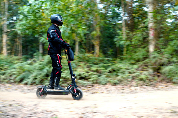 Maximize Your E Scooter Range – Top Tips & Best Models