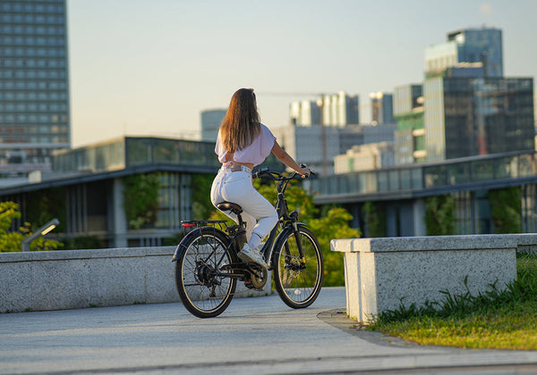 How fast do electric bikes go? [E-Bikes Speed Guide]