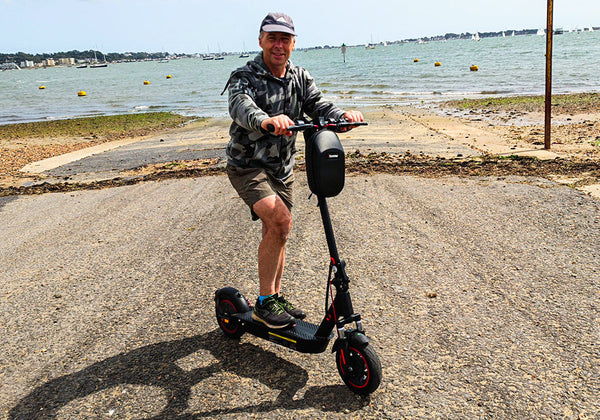 Save Big 2025 Black Friday on the iScooter i10Plus Commuter E Scooter