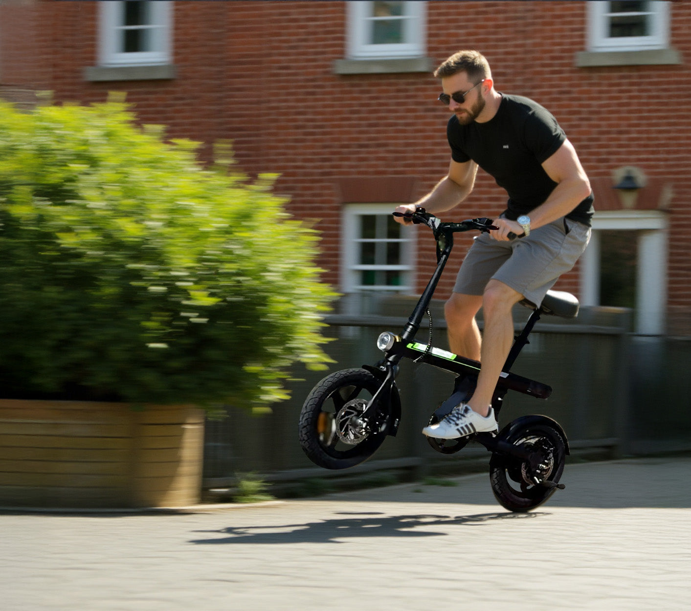 Best Gifts for Scooter Riders (iScooter Expert Guide) | iScooter UK
