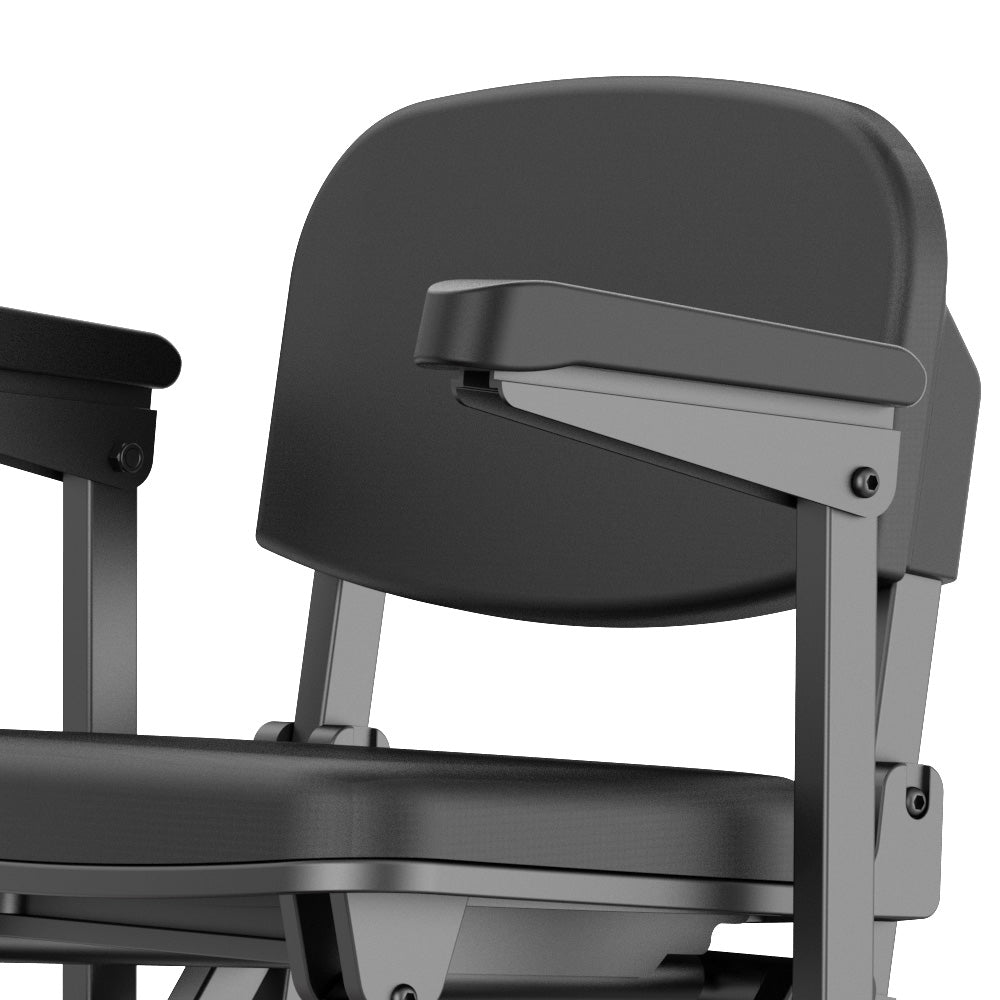 Wide & Comfortable Seating